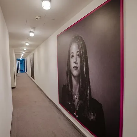 Qubixx Stadtmittehotel Отель 3*