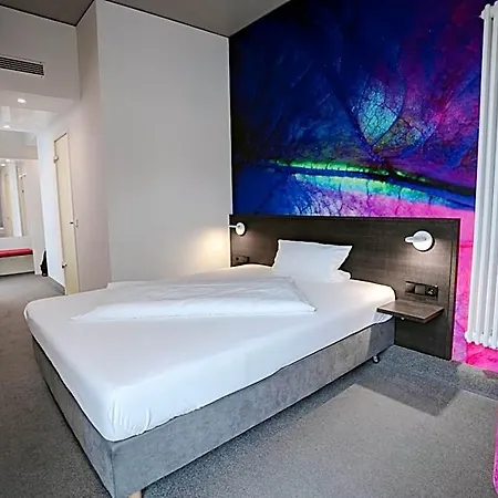 Qubixx Stadtmittehotel Hotel 3*