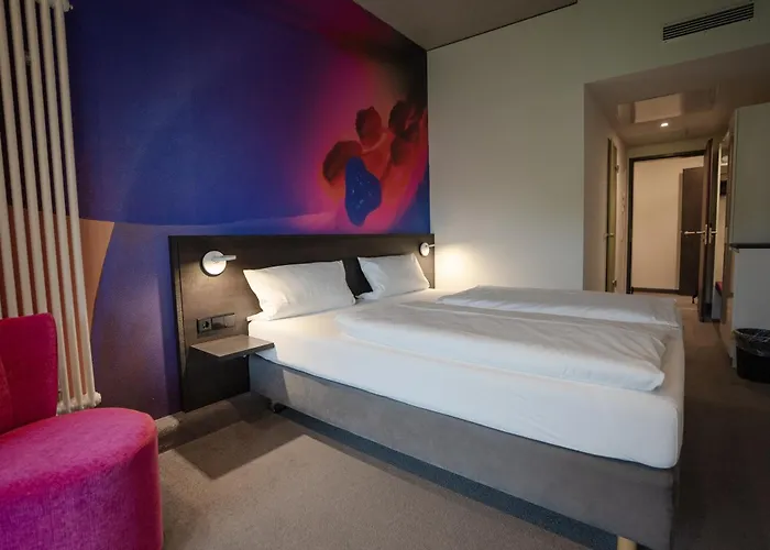 Qubixx Stadtmittehotel シュヴェービッシュ・ハル