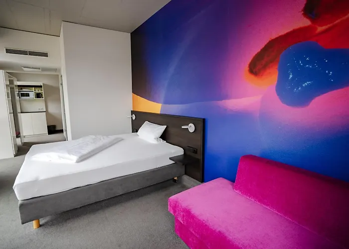 Qubixx Stadtmittehotel 3*