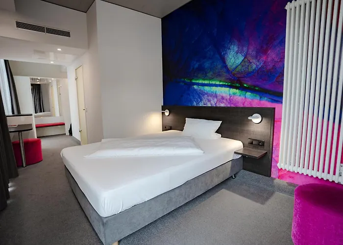 Qubixx Stadtmittehotel ホテル 3*